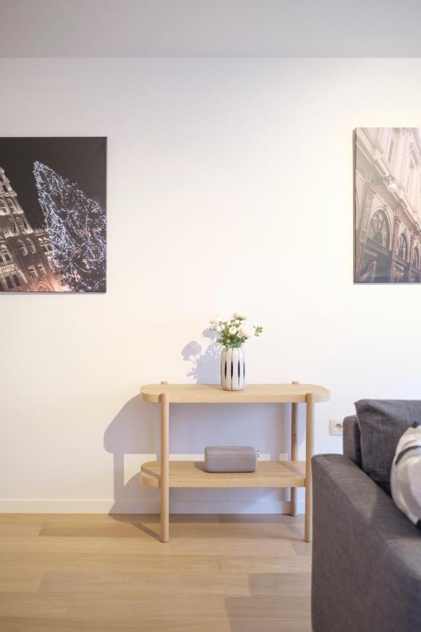 Functional Housings 2 Steps From Grand Place Bruxelas Exterior foto